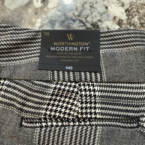 Worthington Women's Black and White Plaid Pants - Picture 5 of 15